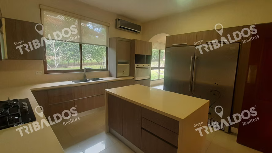 Venta o Alquiler de Casa en Clayton