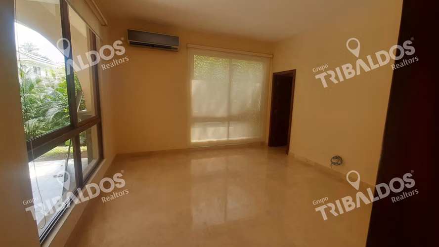 Venta o Alquiler de Casa en Clayton