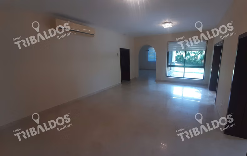 Venta o Alquiler de Casa en Clayton