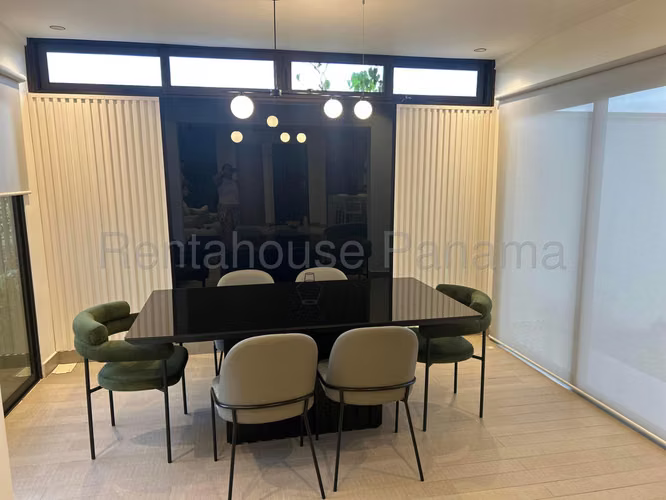 Exclusiva Casa en Venta en Costa Sur Costa Linda Mts2: 172 PD