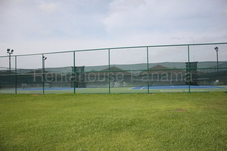 Espaciosa Casa en Costa Sur Sunset Coast  en Venta Mts2: 624.90 PD