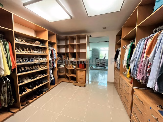 Espectacular Casa en Cost Sur Costa Esmeralda en Venta Mts2: 495 PD