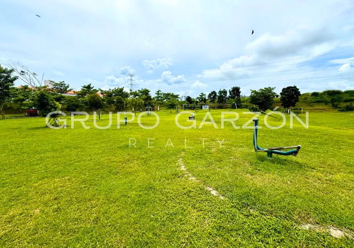 Se vende casa en Brisas del Golf Arraiján