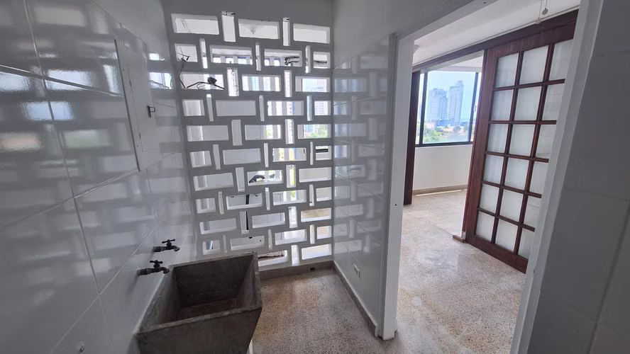 SE VENDE APARTAMENTO EN PH BAHÍA AZUL, EXCELENTE UBICACIÓN EN VÍA PORRAS