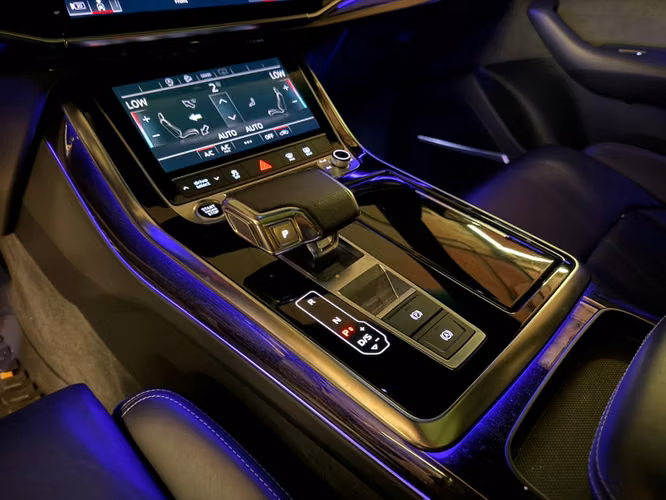 Audi Q8 55 TFSI Quattro Sline 2023