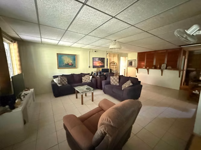 Venta de Casa en Cárdenas Village, 763m2 de terreno y 350m2 de construcción - Imagen 2