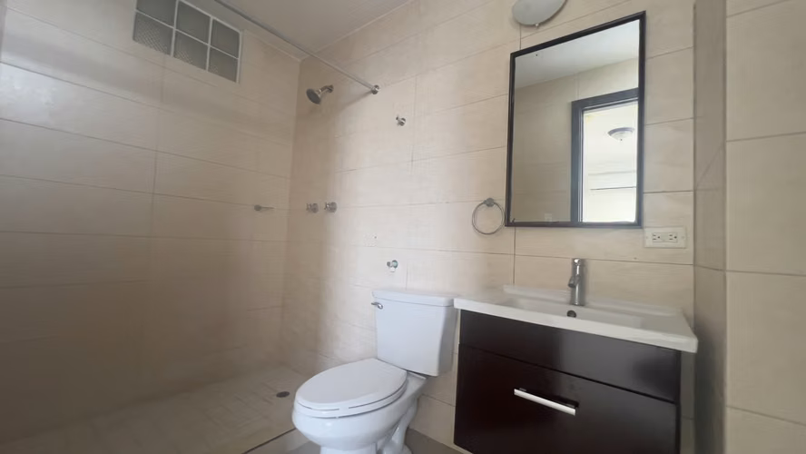 Se vende apartamento en Vía España PH Hill Point