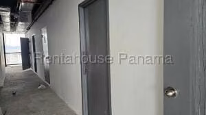 Alquiler de Local Comercial con 982m2 en Calle 50 PH Torre Financial Cent 26-6527SR