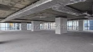 Alquiler de Local Comercial con 982m2 en Calle 50 PH Torre Financial Cent 26-6527SR