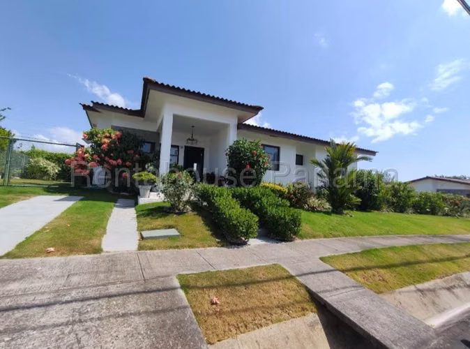 Casa en venta en San Carlos YM