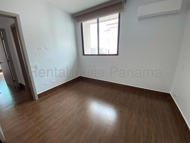 Apartamento en Venta en Costa Sur YM