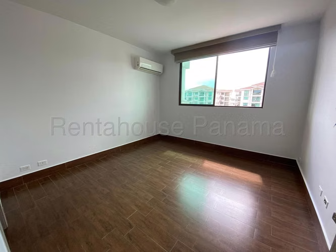 Apartamento en Venta en Costa Sur YM