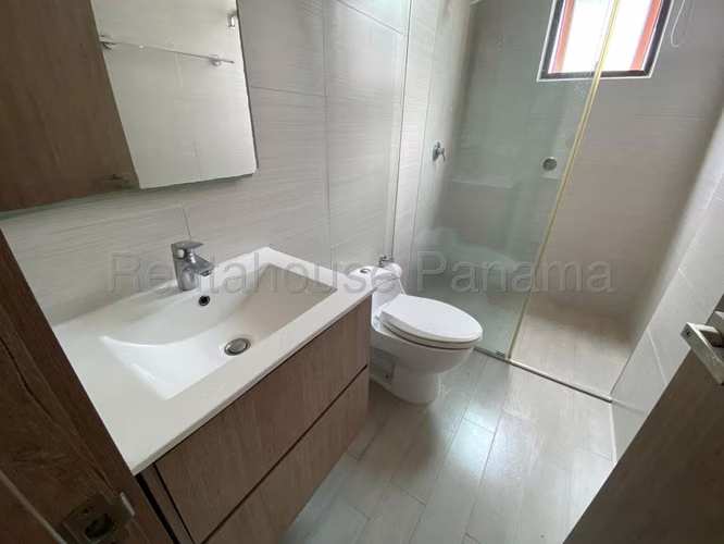 Apartamento en Venta en Costa Sur YM
