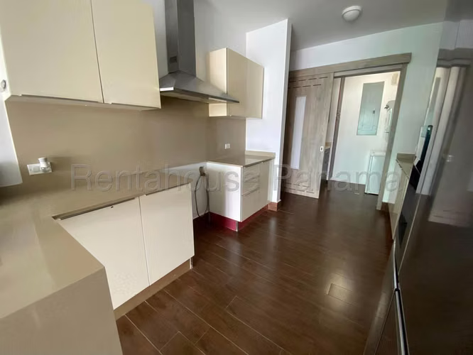 Apartamento en Venta en Costa Sur YM