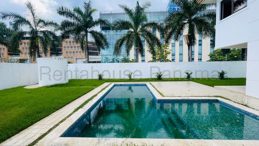 VENTA DE CASA EN PASEO DEL PARQUE COSTA DEL ESTE HQ