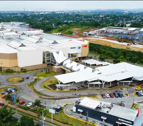 LOCAL EN VENTA EN MEGAMALL – ALTO TRÁFICO – LISTO PARA OCUPAR