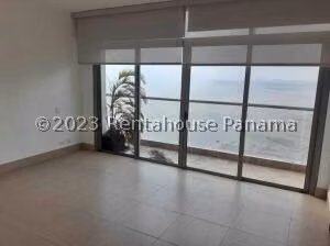 Venta de Apartamento con 323m2 en Costa del Este PH Paramount 26-4958SR