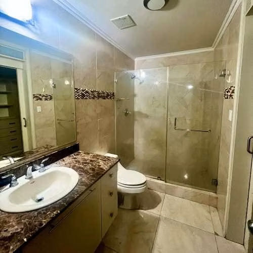 C25127J SE VENDE AMPLIO APARTAMENTO EN LA AVENIDA BALBOA - Imagen 5
