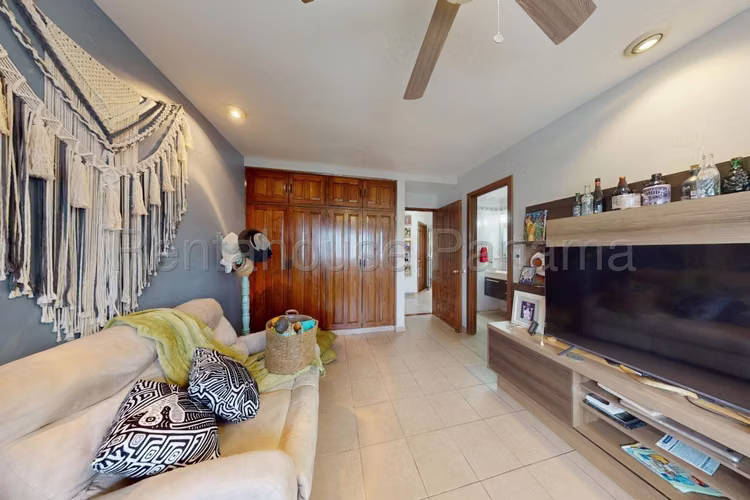 Amplia Casa en Dos Mares en venta Mts2: 1167 PD