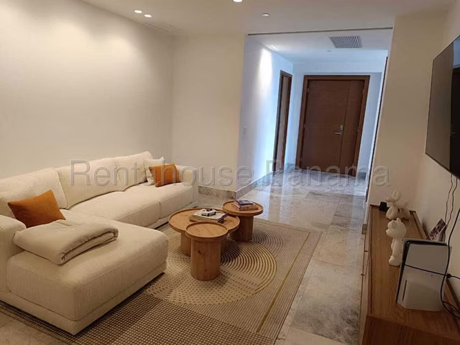 Apartamento en Venta en  Empire Residences  Santa Maria CIG266107