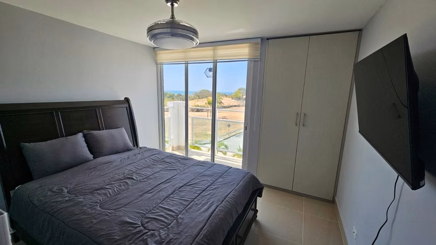 SE VENDE O SE ALQUILA APARTAMENTO DE PLAYA