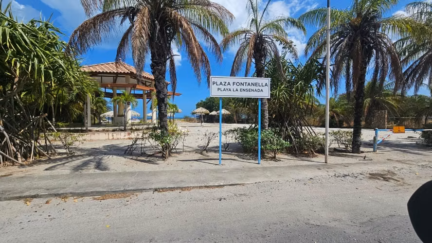 SE VENDE O SE ALQUILA APARTAMENTO DE PLAYA