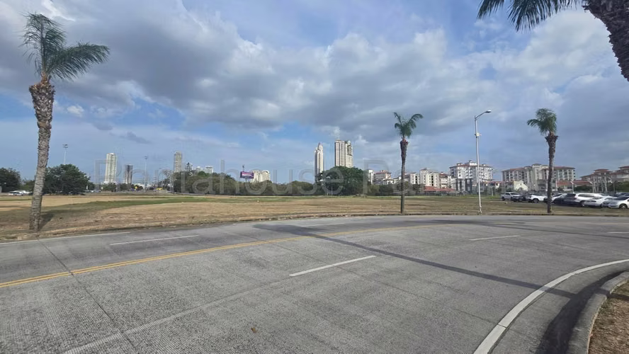 Terreno en Venta en Santa Maria CIG258194