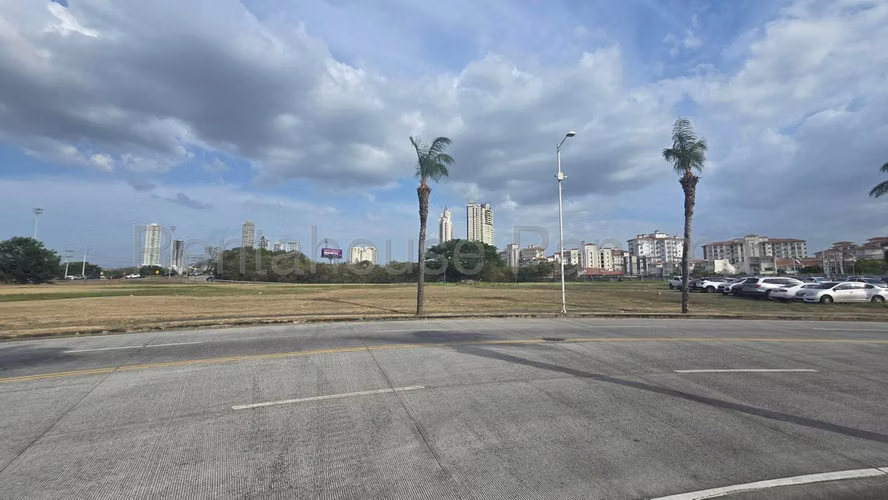 Terreno en Venta en Santa Maria CIG258194
