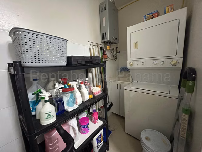 Se Vende Apartamento en Avenida Balboa VLU26-6492