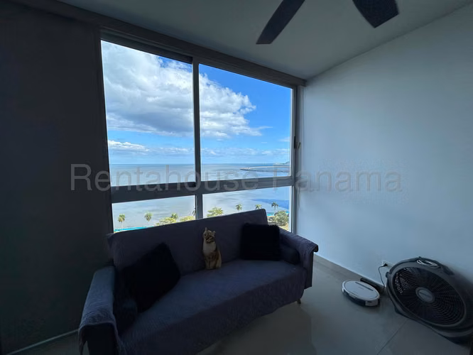 Se Vende Apartamento en Avenida Balboa VLU26-6492