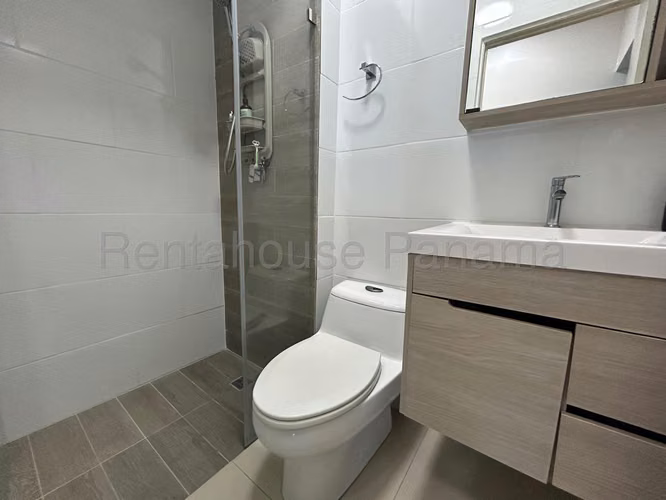 Se Vende Apartamento en Avenida Balboa VLU26-6492