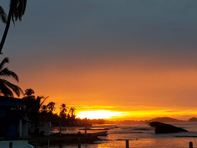 Venta de Casa Frente al Mar En Colon