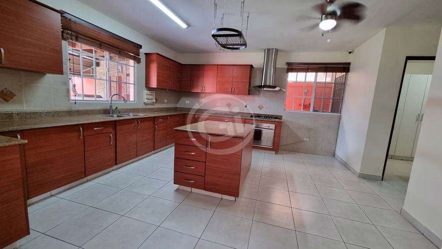 Venta Casa Chanis, al lado de Costa del Este, SÚPER REBAJADA!!!