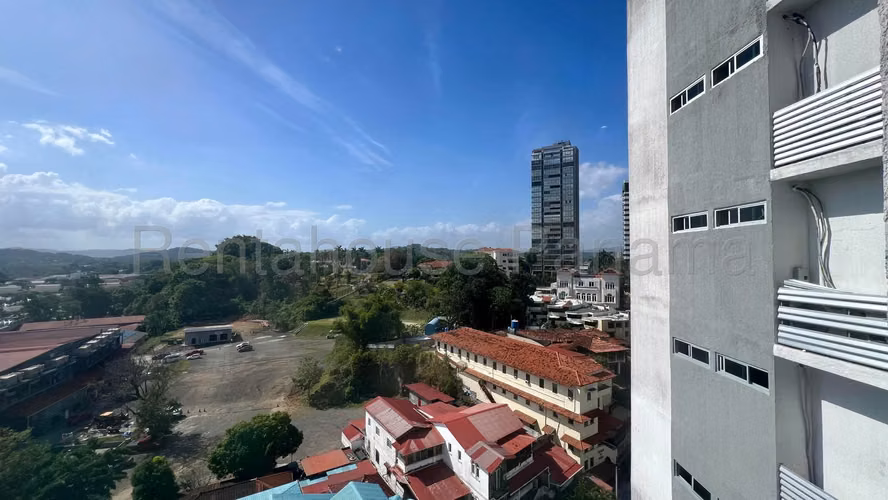 Venta de Apartamento en La Cresta 26*6558Mfk