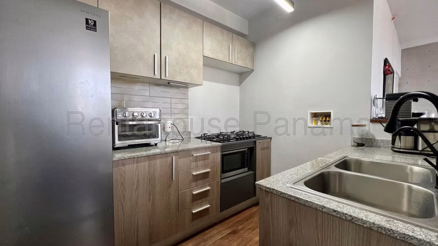 Venta de Apartamento en La Cresta 26*6558Mfk