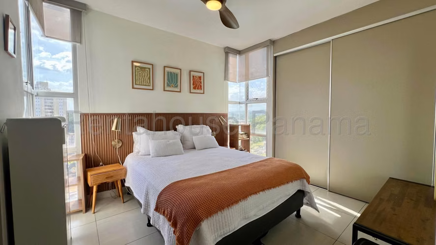 Venta de Apartamento en La Cresta 26*6558Mfk