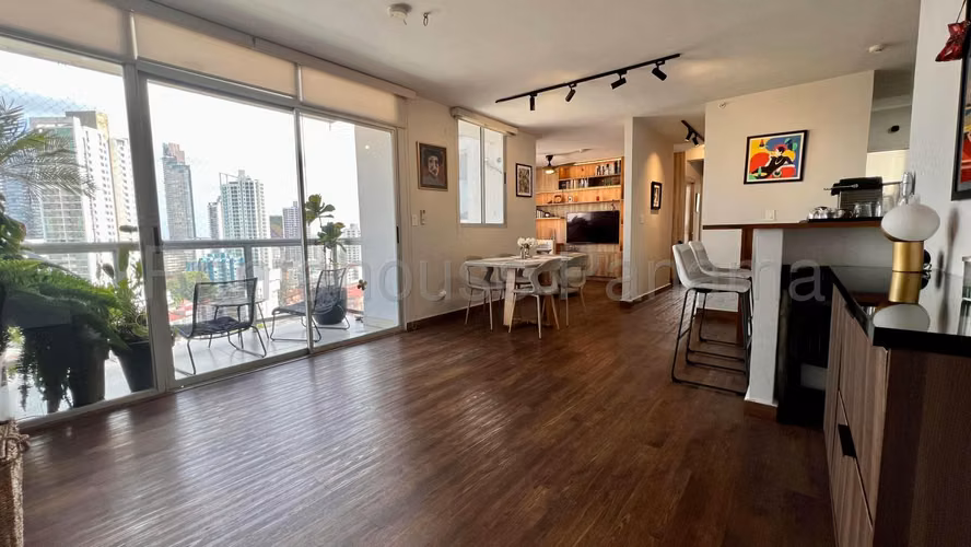 Venta de Apartamento en La Cresta 26*6558Mfk