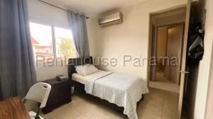 Venta de Casa con 184m2 en Versalles PH Reservas de Versalles 26-6247SR