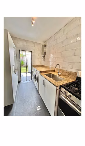 Se vende Casa en Versalles / 3 rec / 3.5 baños / 276 m2