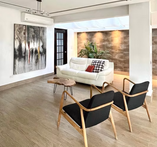 Se vende Casa en Versalles / 3 rec / 3.5 baños / 276 m2
