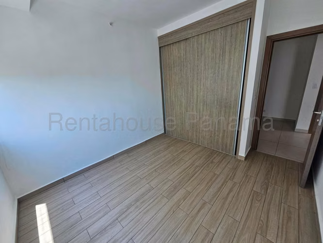 Venta de apartamento de 121m² en Costa del Este 26JSS2408