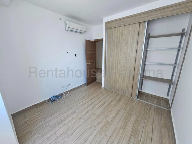 Venta de apartamento de 121m² en Costa del Este 26JSS2408