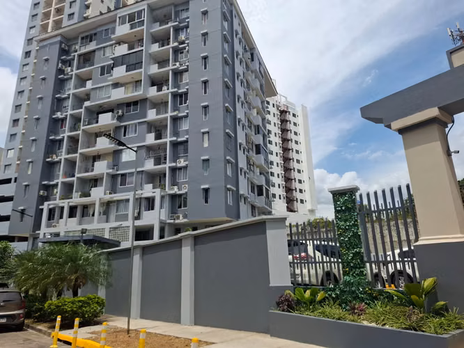 Alquilo Apartamento recién remodelado cerca vía principal 12 de octubre - Imagen 4