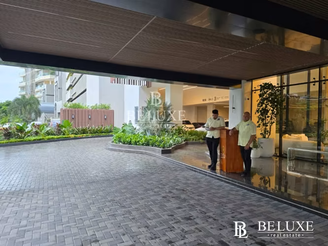 VENTA DE PENTHOUSE EN PH THE IVY, SANTA MARIA (6) - Imagen 10
