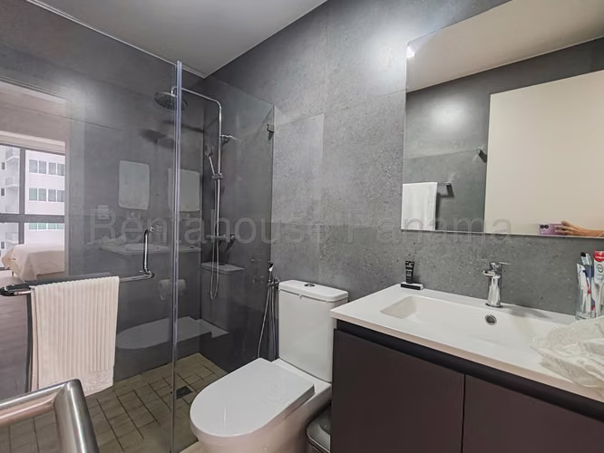 Vendo Apartamento Moderno en PH The Balcony, Hato Pintado 26-2930GG