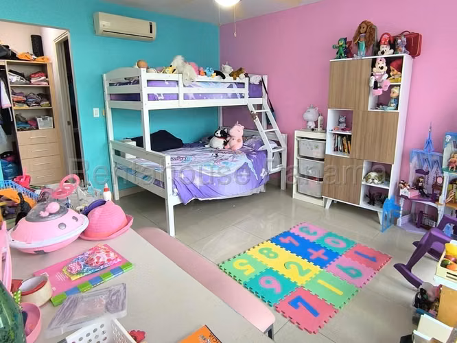 Apartamento en venta en Costa del Este YM