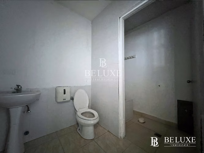 ALQUILER DE LOCAL COMERCIAL EN PLANTA BAJA, SANTA ELENA STRIP (8)