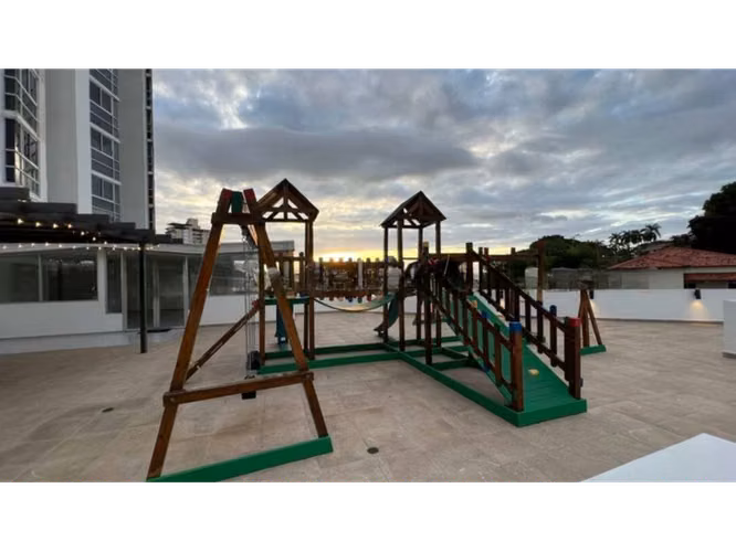 La Cresta VENTA de apartamento muy comodo y muy buena ubicación.