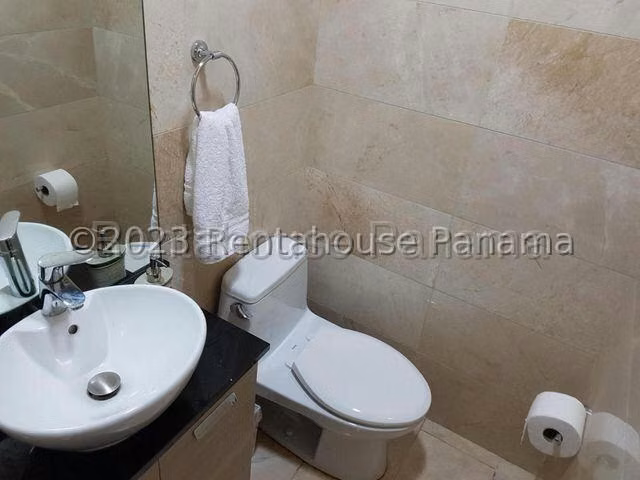 ALQUILER DE APARTAMENTO EN GRAND TOWER PUNTA PACIFICA HQ