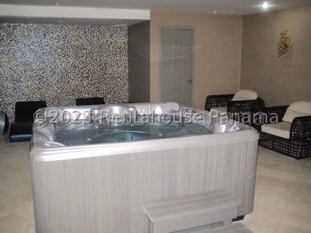 ALQUILER DE APARTAMENTO EN GRAND TOWER PUNTA PACIFICA HQ